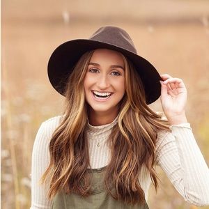 Meet your Posher, Morgan